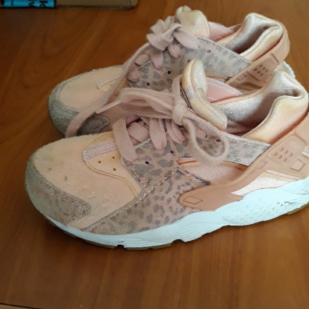 Girls huraches pink